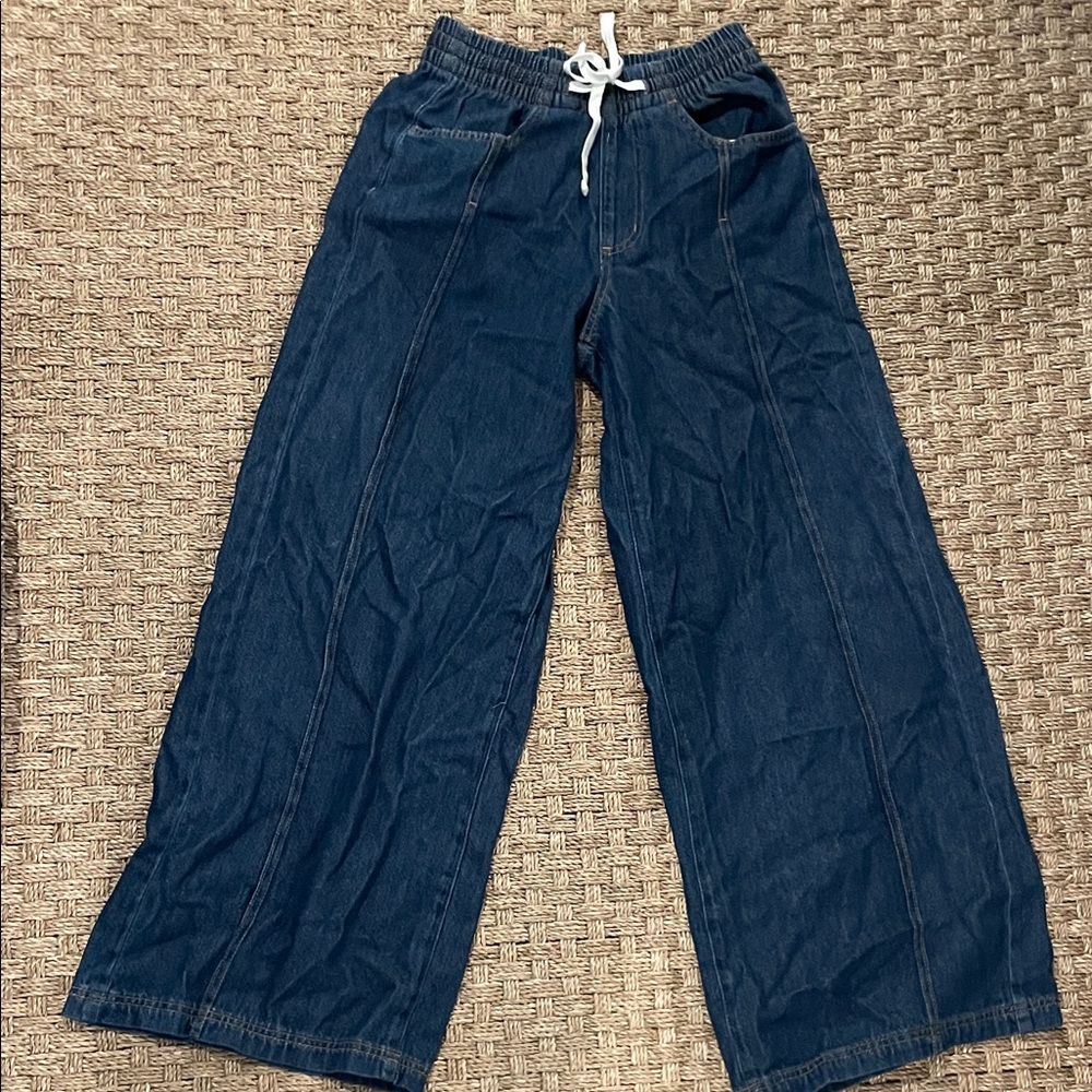 Wide leg pull on denim